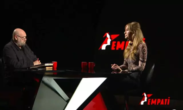 Çağla Şıkel'den dikkat çeken itiraf!